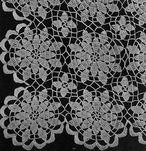 Queen Anne's Lace Tablecloth Pattern #7050 swatch