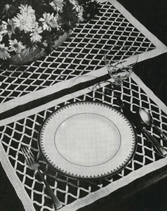 Placemats & Runner Number 7713 Pattern