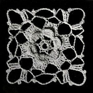 Elizabethan Rose Tablecloth Motif Pattern