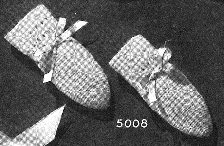 Crocheted Mittens Pattern #5008