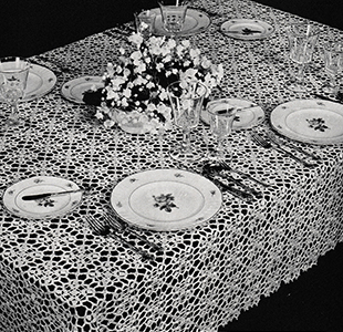 True Love Tablecloth Pattern #7415