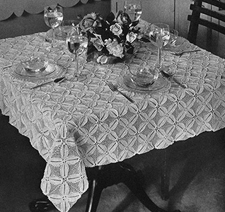 Four Leaf Clover Tablecloth Pattern #7525