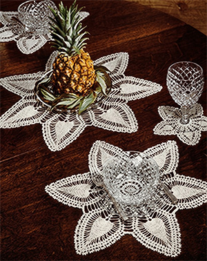 Pineapples Luncheon Set Pattern #7623