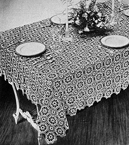 Tudor Dinner Cloth Pattern #7068