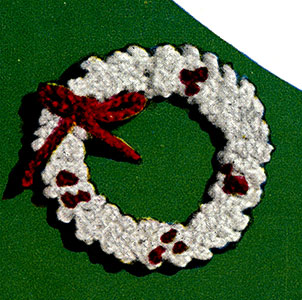 Holly Wreath Ornament Pattern