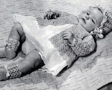 Crocheted Set for 3 Months Pattern