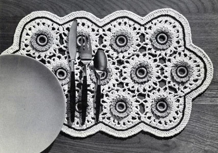Bone Ring Blossoms Place Mat Pattern