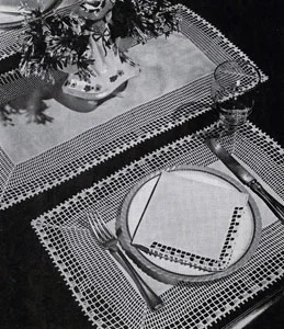 Fisherman's Lace Placemats, Runner & Napkin Edging Pattern #7709