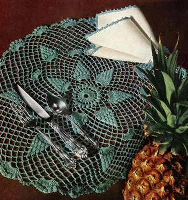 Festival Fancy Luncheon Mat & Napkin Pattern #S-241