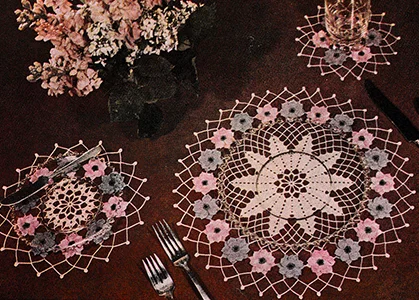 Anemone Place Mat Set Pattern #6