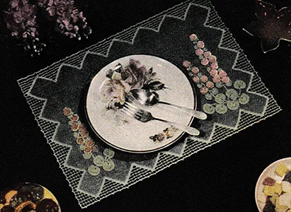 Hollyhock Place Mat Pattern #12