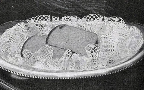 Beruffled Bread Tray Doily Pattern #3-44