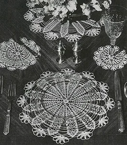 Flower Spoke Luncheon Set Pattern #7550