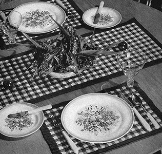 Country Cousin Luncheon Set Pattern #7587