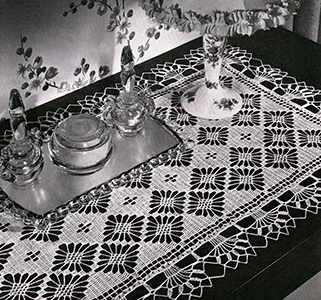 Clover Path Runner Pattern #N-109