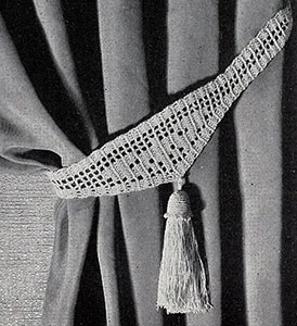 Filet Tie Back with Tassel Pattern #300