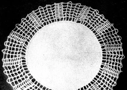 Doily with Two Colored Mesh Edging Pattern