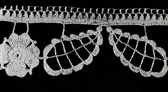 Flower and Leaf Edge Pattern #15
