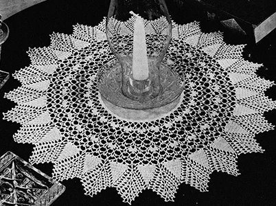 Doily with Linen Center Pattern #4401