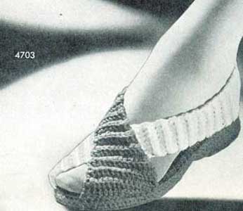 Cross Strap Play Shoes Pattern | No. 4703
