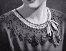 Green Crocheted Collar with Ecru Trim Pattern #23