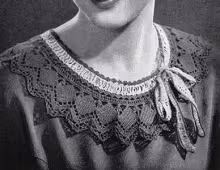 Green Crocheted Collar with Ecru Trim Pattern #23