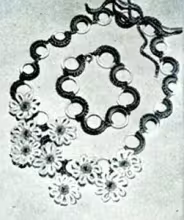 Daisy Necklace & Bracelet Pattern #2108