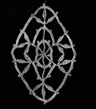 Oblong Medallion with Leaves Pattern